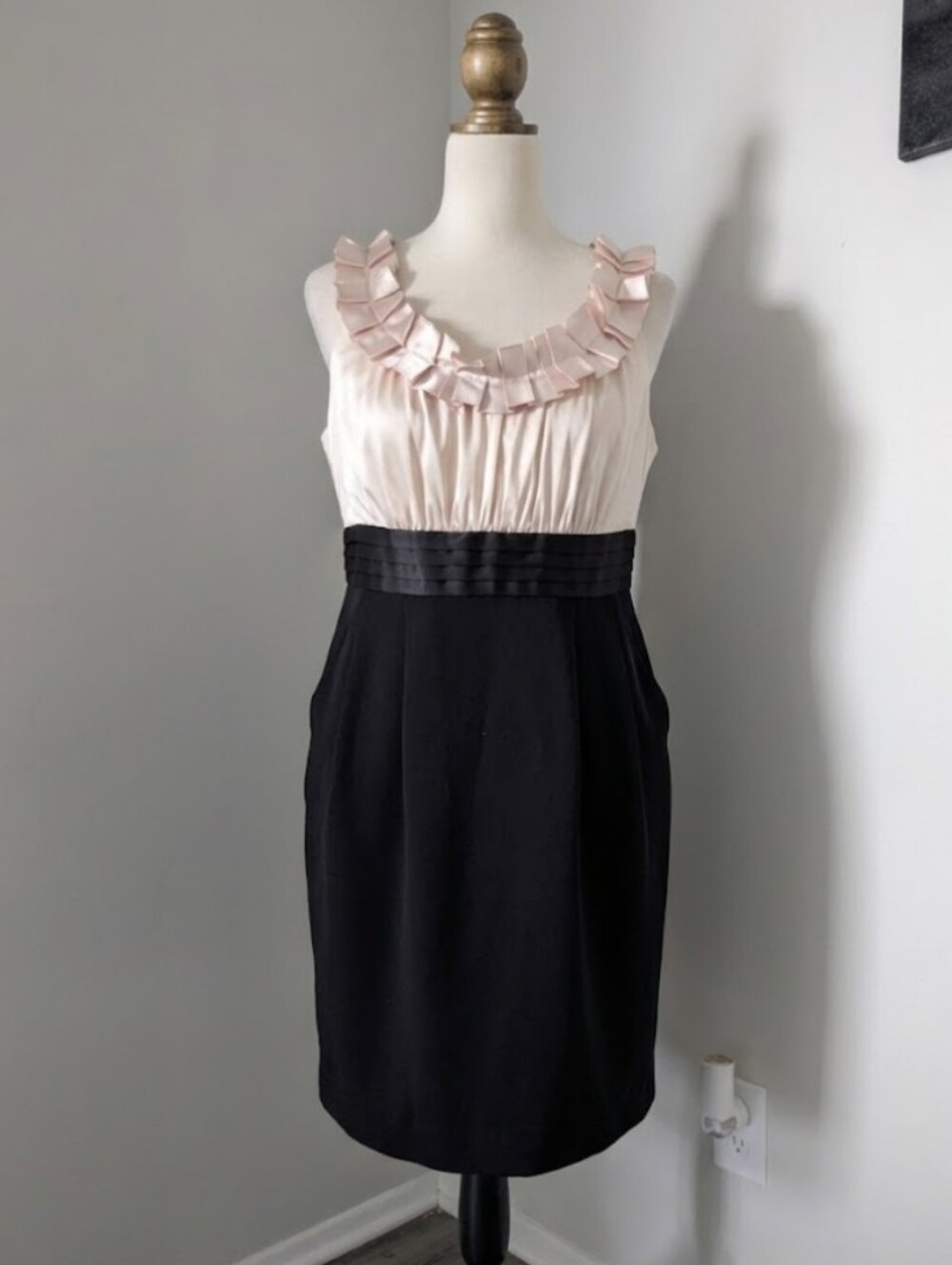 London Times Pale Pink and Black Ruffled Waist Sheath Dress